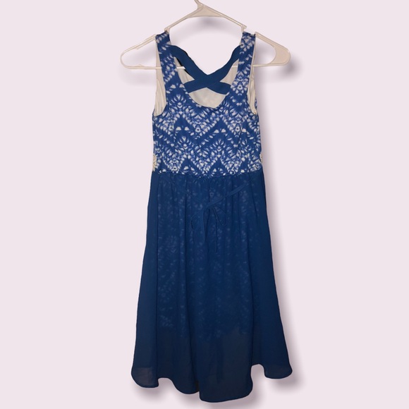 kids casual or formal blue and white zigzag pattern layered dress tie back - Picture 2 of 2